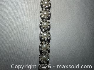 MaxSold Auction: BLACK STRETCHY BAND PEARL & DIAMOND HEADBAND  - Warwick Township (Pennsylvania, USA) SELLER MANAGED Estate Sale Online Auction - Crocker Lane