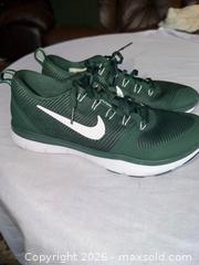 MaxSold Auction: MEN'S SIZE 8 GREEN NIKE RUNNING SHOES SNEAKERS  - Warwick Township (Pennsylvania, USA) SELLER MANAGED Estate Sale Online Auction - Crocker Lane
