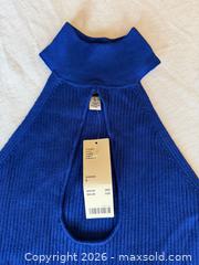 MaxSold Auction: NWT LADIES LARGE $49 TAG  Urban Outfitters Blue Keyhole Cut Out Top - Warwick Township (Pennsylvania, USA) SELLER MANAGED Estate Sale Online Auction - Crocker Lane
