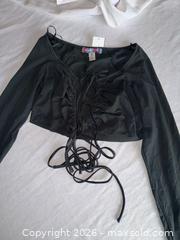 MaxSold Auction: NWT LADIES LARGE URBAN OUTFITTERS BLACK CROP TOP $45 TAG - Warwick Township (Pennsylvania, USA) SELLER MANAGED Estate Sale Online Auction - Crocker Lane