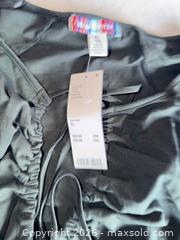 MaxSold Auction: NWT LADIES LARGE URBAN OUTFITTERS BLACK CROP TOP $45 TAG - Warwick Township (Pennsylvania, USA) SELLER MANAGED Estate Sale Online Auction - Crocker Lane