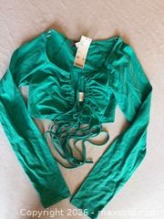 MaxSold Auction: NWT LADIES LARGE URBAN OUTFITTERS GREEN CROP TOP $45 TAG - Warwick Township (Pennsylvania, USA) SELLER MANAGED Estate Sale Online Auction - Crocker Lane