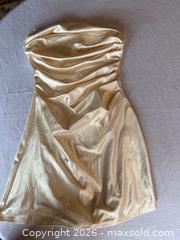 MaxSold Auction: NWT LADIES MEDIUM WINDSOR STRAPLESS SATIN MINI DRESS $40 tag  - Warwick Township (Pennsylvania, USA) SELLER MANAGED Estate Sale Online Auction - Crocker Lane