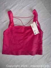 MaxSold Auction: NWT LADIES M/L Medium Large pink bra top $25 tag  - Warwick Township (Pennsylvania, USA) SELLER MANAGED Estate Sale Online Auction - Crocker Lane