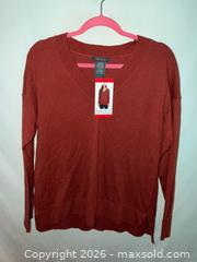 MaxSold Auction: NWT MATTY M BURNT ORANGE VNECK SWEATER  - Warwick Township (Pennsylvania, USA) SELLER MANAGED Estate Sale Online Auction - Crocker Lane