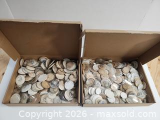 MaxSold Auction: Large lot of Vintage pocket watch glass old stock - Toronto (Ontario, Canada) PARTNER MANAGED Reseller Online Auction - Queen Street West.