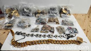 MaxSold Auction: Mixed lot of vintage jewelry necklaces earrings and more - Toronto (Ontario, Canada) PARTNER MANAGED Reseller Online Auction - Queen Street West.