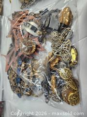 MaxSold Auction: Mixed lot of vintage jewelry necklaces earrings and more - Toronto (Ontario, Canada) PARTNER MANAGED Reseller Online Auction - Queen Street West.