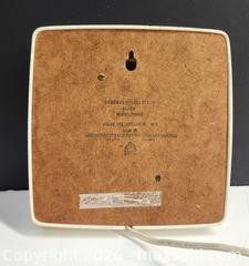 MaxSold Auction: Vintage GE Electric Clock working great - Toronto (Ontario, Canada) PARTNER MANAGED Reseller Online Auction - Queen Street West.