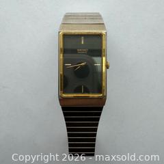 MaxSold Auction: Vintage 1970's Seiko 8620-5180 Dress Watch With Metal Strap  - Toronto (Ontario, Canada) SELLER MANAGED Reseller Online Auction -  Crouse Road (STORAGE)