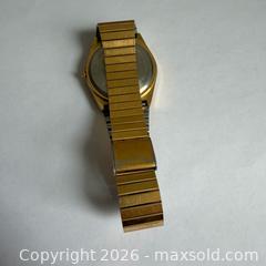 MaxSold Auction: Vintage 2001 Pulsar V103-6089 Gold Tone Day Date Watch | With Casing/Box - Toronto (Ontario, Canada) SELLER MANAGED Reseller Online Auction -  Crouse Road (STORAGE)