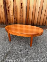 MaxSold Auction: Oval Mid Century Coffee Table  - San Jose (California, USA) SELLER MANAGED Downsizing Online Auction - Lincoln Avenue