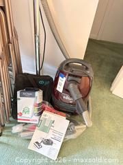 MaxSold Auction: Eureka 6900 Upright Vacuum Cleaner System - Houston (Texas, USA) SELLER MANAGED Downsizing Online Auction - Coleridge Street