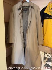 MaxSold Auction: Ladies and Men’s Clothes - Houston (Texas, USA) SELLER MANAGED Downsizing Online Auction - Coleridge Street