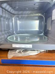MaxSold Auction: Panasonic Microwave - Houston (Texas, USA) SELLER MANAGED Downsizing Online Auction - Coleridge Street