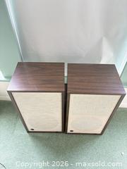 MaxSold Auction: Pioneer Floor Speakers - Houston (Texas, USA) SELLER MANAGED Downsizing Online Auction - Coleridge Street