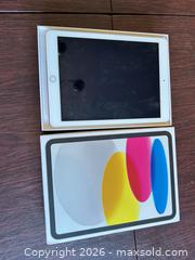 MaxSold Auction: Apple iPad (10th Generation) 64GB Silver Wi?Fi - Cary (North Carolina, USA) PARTNER MANAGED Downsizing Online Auction - Magerton Court