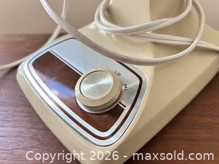 MaxSold Auction: Galaxy 10 in Corded Table Fan Beige/Cream - Cary (North Carolina, USA) PARTNER MANAGED Downsizing Online Auction - Magerton Court