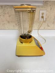 MaxSold Auction: Osterizer Galaxie cycle•blend Countertop Blender, Yellow - Cary (North Carolina, USA) PARTNER MANAGED Downsizing Online Auction - Magerton Court