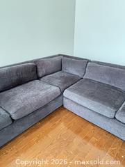 MaxSold Auction: Montauk Charcoal/Black Right-Facing Sectional Sofa - Toronto (Ontario, Canada) SELLER MANAGED Downsizing Online Auction - Winners Circle