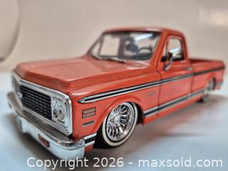MaxSold Auction: 1972 Chevrolet Cheyenne Die Cast Pick Up Truck - Oshawa (Ontario, Canada) SELLER MANAGED Commercial Liquidation Online Auction - Bond Street West (STORAGE)