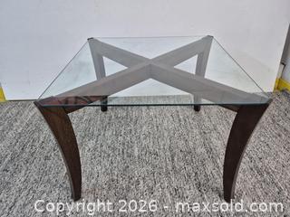 MaxSold Auction: Modern Floor Model Natuzzi Italian Glass Dining Table - Oshawa (Ontario, Canada) SELLER MANAGED Commercial Liquidation Online Auction - Bond Street West (STORAGE)