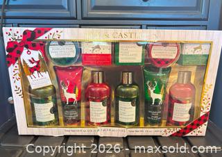 MaxSold Auction: Ivy & Castle Bath & Body Gift Set — Holiday Scents - Smiths Falls (Ontario, Canada) SELLER MANAGED Downsizing Online Auction - Salmon Side Road