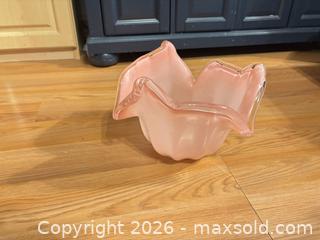 MaxSold Auction: Murano Pink Glass Decorative Bowl - Smiths Falls (Ontario, Canada) SELLER MANAGED Downsizing Online Auction - Salmon Side Road