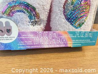 MaxSold Auction: Pink Dazzle Kids Spa Gift Set with Slippers US 8.5 - Smiths Falls (Ontario, Canada) SELLER MANAGED Downsizing Online Auction - Salmon Side Road