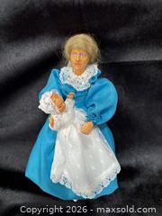 MaxSold Auction: Peggy Nisbet models Princess of Wales 1008, prince Philip 416, queen mother 453 - Novato (California, USA) SELLER MANAGED Estate Sale Online Auction - Nina Drive