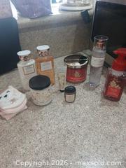 MaxSold Auction: Bath & Body Works Multi-Piece Gift Set with Assorted Scents - Las Vegas (Nevada, USA) PARTNER MANAGED Estate Sale Online Auction -  Argent Star Court