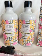 MaxSold Auction: Beekman 1802 Plumeria Butterfly Garden Goat Milk Bath Set with Tote - Las Vegas (Nevada, USA) PARTNER MANAGED Estate Sale Online Auction -  Argent Star Court