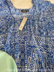 MaxSold Auction: Blouse / Top, Medium — Unknown Brand - Las Vegas (Nevada, USA) PARTNER MANAGED Estate Sale Online Auction -  Argent Star Court