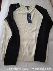 MaxSold Auction: Chaps Long Sleeve Regular Fit Shirt, Large, Cream & Navy - Las Vegas (Nevada, USA) PARTNER MANAGED Estate Sale Online Auction -  Argent Star Court