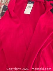 MaxSold Auction: Chaps Women's Mixed Tops Lot, Size L (3 Pieces) - Las Vegas (Nevada, USA) PARTNER MANAGED Estate Sale Online Auction -  Argent Star Court