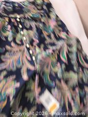 MaxSold Auction: Chaps XL Paisley 100% Polyester Top - Navy/Multi/Pink/Green - Las Vegas (Nevada, USA) PARTNER MANAGED Estate Sale Online Auction -  Argent Star Court