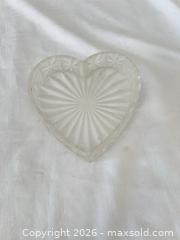 MaxSold Auction: Clear Glass Heart-Shaped Dish with Starburst Pattern - Las Vegas (Nevada, USA) PARTNER MANAGED Estate Sale Online Auction -  Argent Star Court