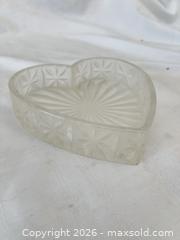 MaxSold Auction: Clear Glass Heart-Shaped Dish with Starburst Pattern - Las Vegas (Nevada, USA) PARTNER MANAGED Estate Sale Online Auction -  Argent Star Court