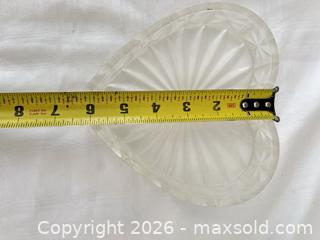 MaxSold Auction: Clear Glass Heart-Shaped Dish with Starburst Pattern - Las Vegas (Nevada, USA) PARTNER MANAGED Estate Sale Online Auction -  Argent Star Court