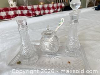 MaxSold Auction: Clear Leaded Crystal Diamond-Cut Set with Decanter & Tray - Las Vegas (Nevada, USA) PARTNER MANAGED Estate Sale Online Auction -  Argent Star Court