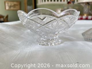 MaxSold Auction: Clear Leaded Crystal Diamond-Cut Set with Decanter & Tray - Las Vegas (Nevada, USA) PARTNER MANAGED Estate Sale Online Auction -  Argent Star Court