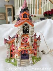 MaxSold Auction: Creepy Hollow Lighted Ceramic/Resin House Halloween Figurine - Las Vegas (Nevada, USA) PARTNER MANAGED Estate Sale Online Auction -  Argent Star Court