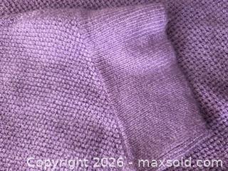 MaxSold Auction: Dana Buchman Purple Textured Knit Pullover Sweater, Size L - Las Vegas (Nevada, USA) PARTNER MANAGED Estate Sale Online Auction -  Argent Star Court