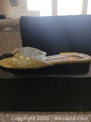 MaxSold Auction: Donald J Pliner Chartreuse Leather Shoes Size 7.5 - Las Vegas (Nevada, USA) PARTNER MANAGED Estate Sale Online Auction -  Argent Star Court