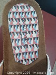 MaxSold Auction: Donald Pliner Wedge Sandal Nappa Leather Women's 7.5 - Las Vegas (Nevada, USA) PARTNER MANAGED Estate Sale Online Auction -  Argent Star Court