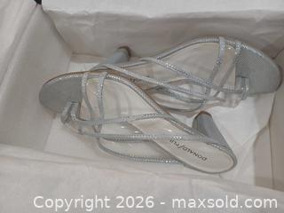 MaxSold Auction: Donald/J Pliner Strappy Mule Stiletto Heels, Size 7.5 - Las Vegas (Nevada, USA) PARTNER MANAGED Estate Sale Online Auction -  Argent Star Court