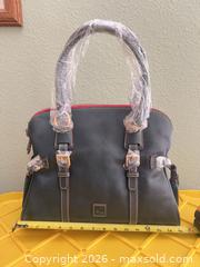 MaxSold Auction: Dooney & Bourke Dark Green Leather Satchel/Dome Bag - Las Vegas (Nevada, USA) PARTNER MANAGED Estate Sale Online Auction -  Argent Star Court