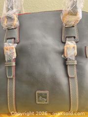 MaxSold Auction: Dooney & Bourke Dark Green Leather Satchel/Dome Bag - Las Vegas (Nevada, USA) PARTNER MANAGED Estate Sale Online Auction -  Argent Star Court