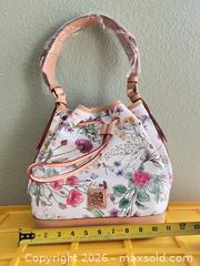 MaxSold Auction: Dooney & Bourke Floral Print White Bucket Bag - Las Vegas (Nevada, USA) PARTNER MANAGED Estate Sale Online Auction -  Argent Star Court