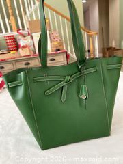 MaxSold Auction: Dooney & Bourke Green Leather Tote - Las Vegas (Nevada, USA) PARTNER MANAGED Estate Sale Online Auction -  Argent Star Court